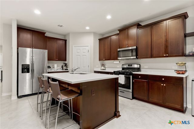 135 Mary Max Circle, San Marcos, TX 78666