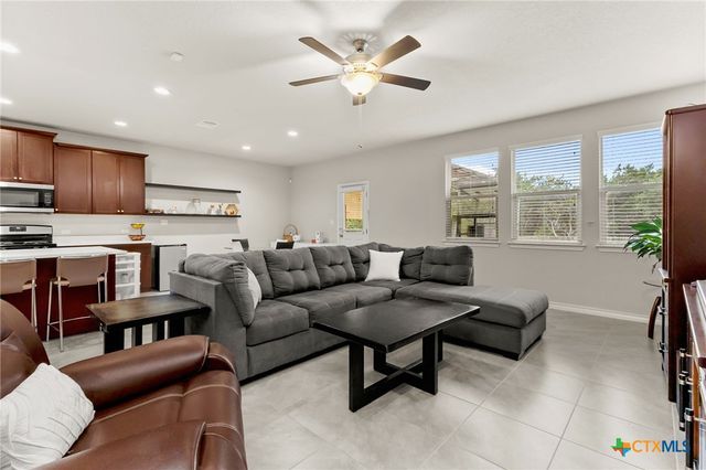 135 Mary Max Circle, San Marcos, TX 78666