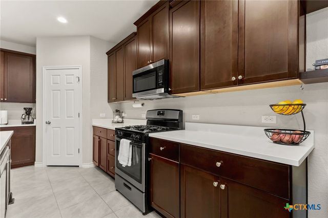 135 Mary Max Circle, San Marcos, TX 78666