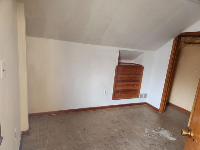 22966 California Street, Saint Clair Shores, MI 48080