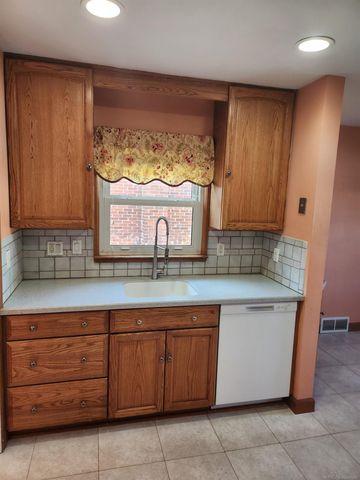 22966 California Street, Saint Clair Shores, MI 48080