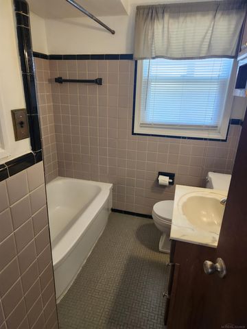 22966 California Street, Saint Clair Shores, MI 48080