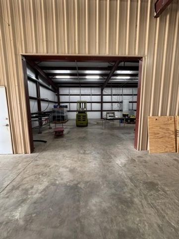 6907 Fm-2403, Alvin, TX 77511