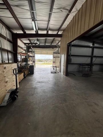 6907 Fm-2403, Alvin, TX 77511