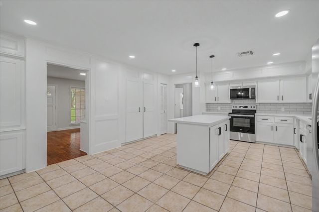 6907 Fm-2403, Alvin, TX 77511