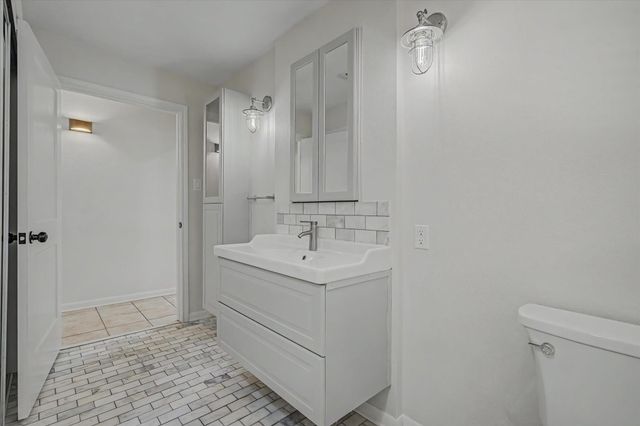 6907 Fm-2403, Alvin, TX 77511