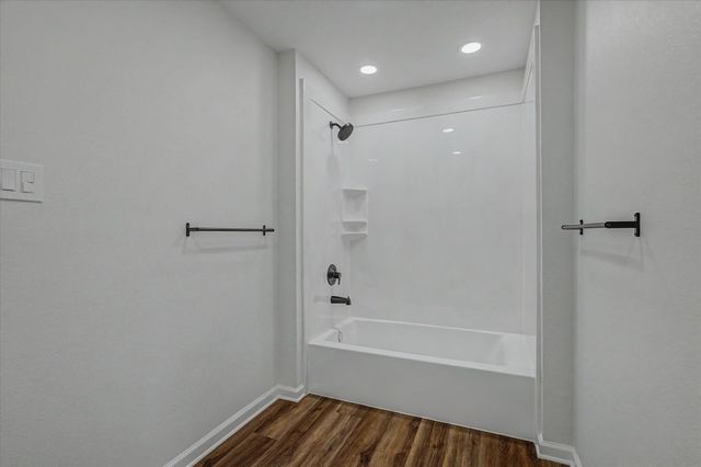 6907 Fm-2403, Alvin, TX 77511