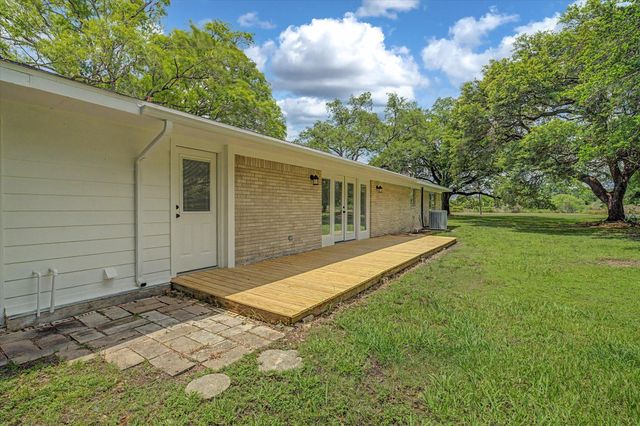 6907 Fm-2403, Alvin, TX 77511