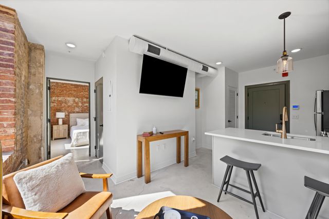 117 E 7th Street 602-A, Chattanooga, TN 37402