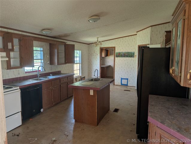 12453 Birdhouse Road, Kingston, OK 73439