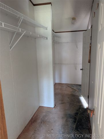 12453 Birdhouse Road, Kingston, OK 73439