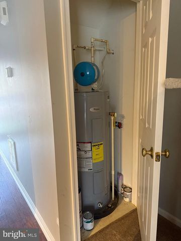 345 SURREY CLUB LN, Stephens City, VA 22655