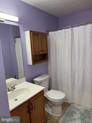 345 SURREY CLUB LN, Stephens City, VA 22655