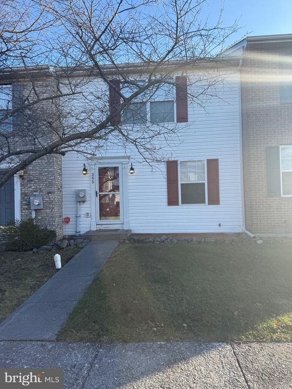 345 SURREY CLUB LN, Stephens City, VA 22655