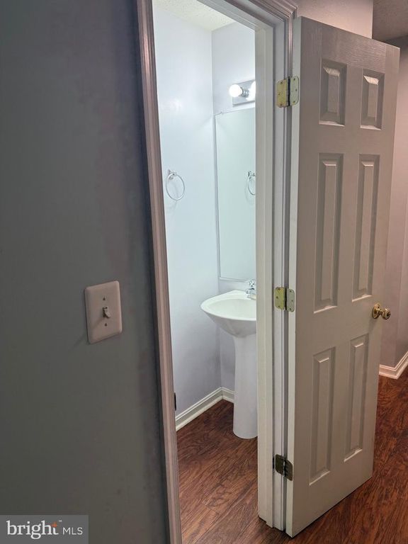 Image 11 of property listing at 345 SURREY CLUB LN, Stephens City, VA 22655