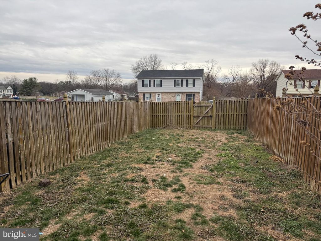 Image 21 of property listing at 345 SURREY CLUB LN, Stephens City, VA 22655