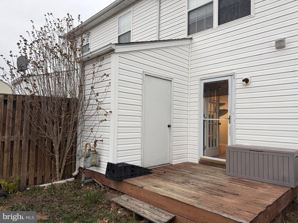 Image 22 of property listing at 345 SURREY CLUB LN, Stephens City, VA 22655