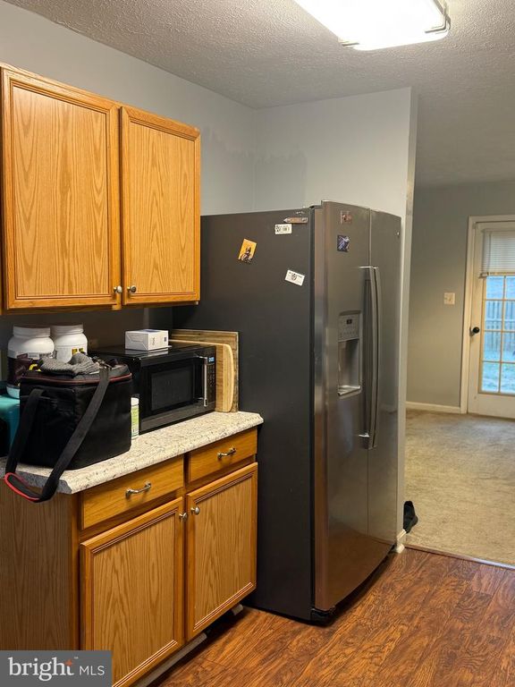 Image 7 of property listing at 345 SURREY CLUB LN, Stephens City, VA 22655