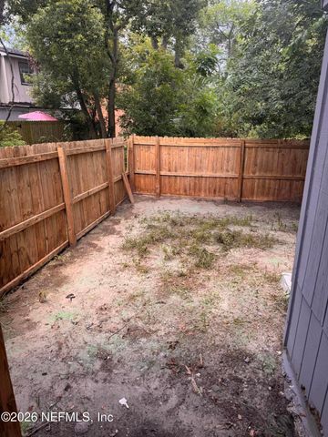7020 E KEN KNIGHT Drive, Jacksonville, FL 32209