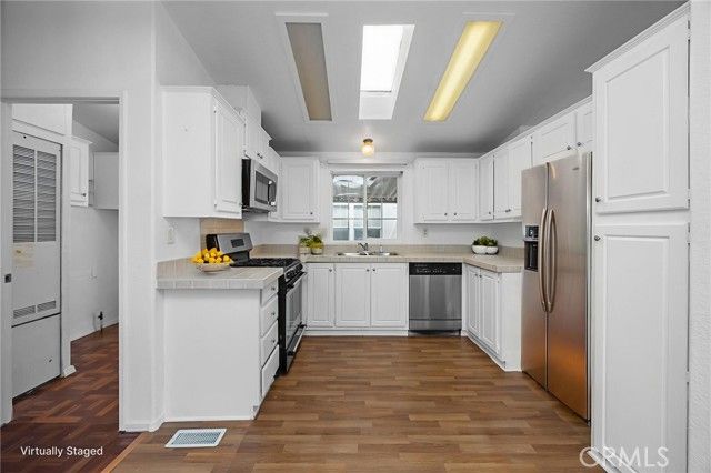 19127 Pioneer Boulevard 76, Artesia, CA 90701