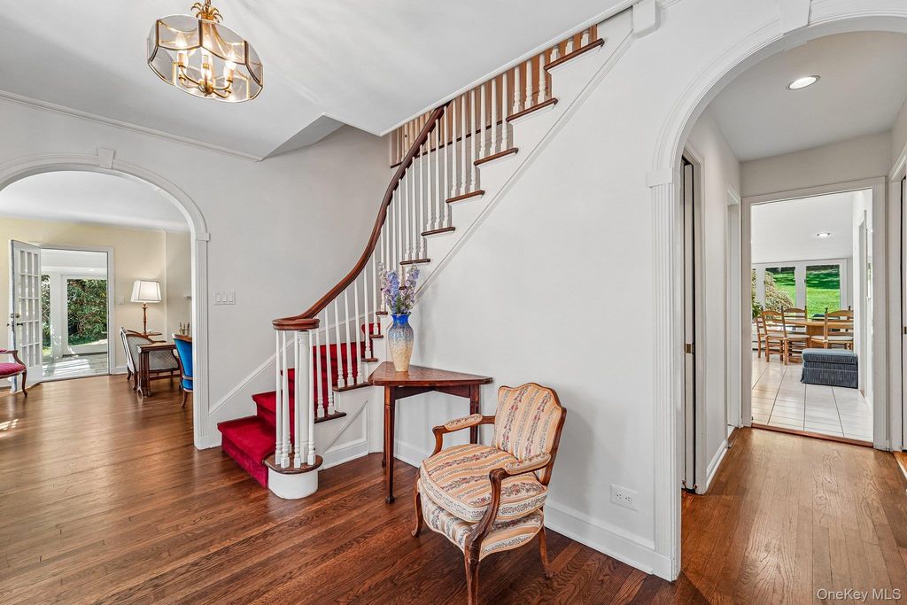 16 Edgewood Drive, Rye Brook, NY 10573 — photo 5
