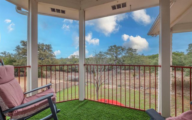 333 Wesley RDG, Spicewood, TX 78669