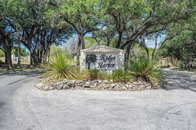 333 Wesley RDG, Spicewood, TX 78669