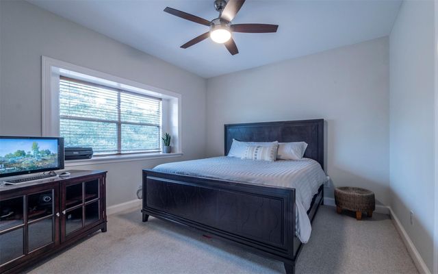 333 Wesley RDG, Spicewood, TX 78669