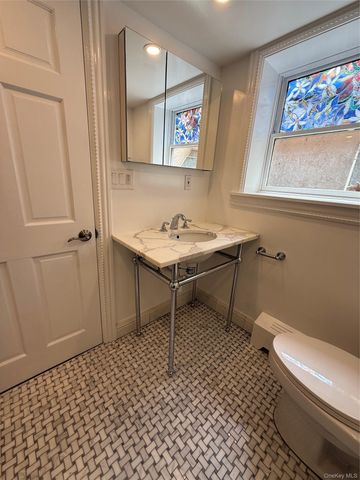 26 Florence Avenue 1, Dobbs Ferry, NY 10522