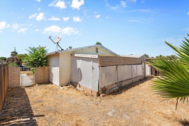 556 San Marino, Hemet, CA 92545
