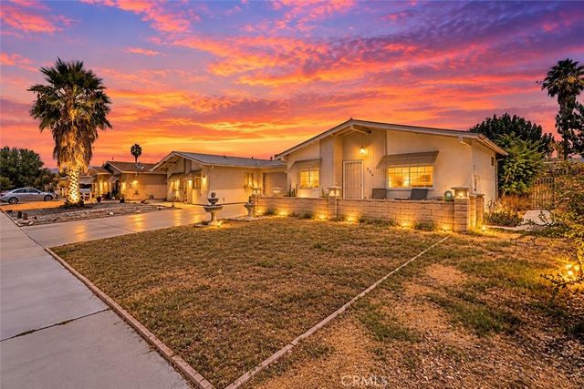 556 San Marino, Hemet, CA 92545