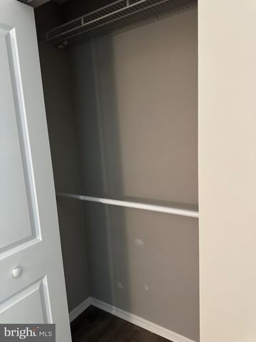 6 SUMMIT CT, Marlton, NJ 08053