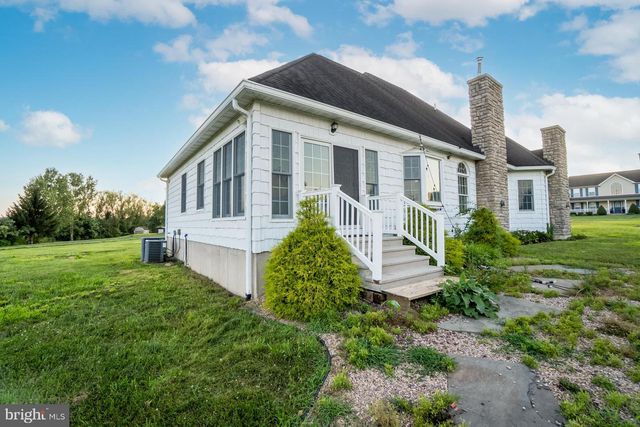 125 HILLVIEW RD, Kunkletown, PA 18058