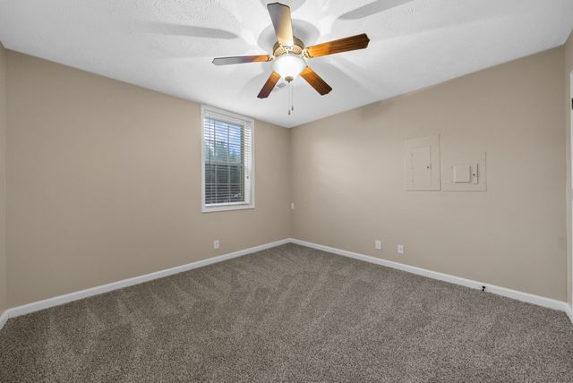 1458 Cobra Ln, Clarksville, TN 37042