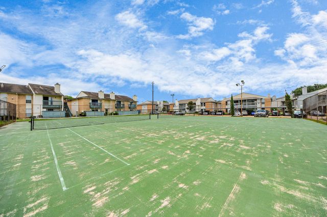 250 El Dorado Boulevard 204, Houston, TX 77598