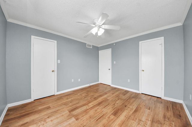 250 El Dorado Boulevard 204, Houston, TX 77598