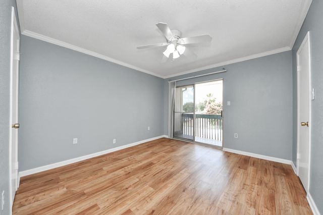 250 El Dorado Boulevard 204, Houston, TX 77598