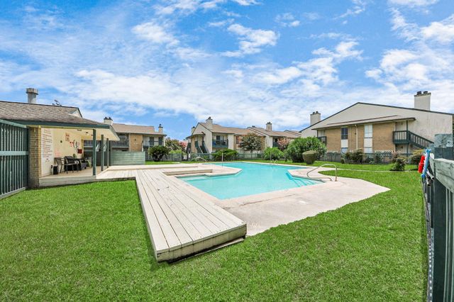 250 El Dorado Boulevard 204, Houston, TX 77598