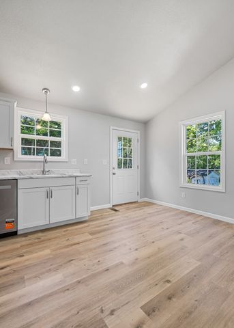 6210 CROSSVILLE HIGHWAY, Sparta, TN 38583