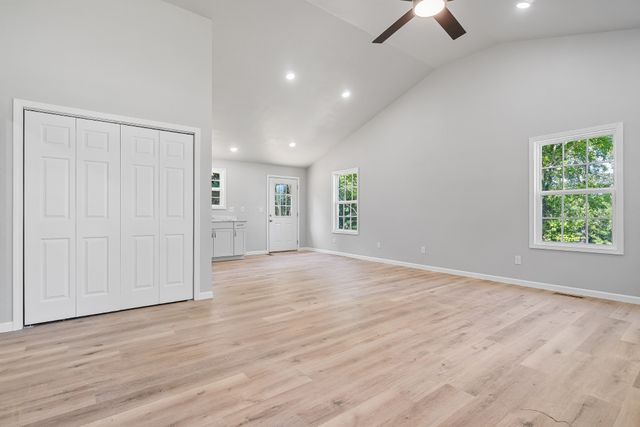 6210 CROSSVILLE HIGHWAY, Sparta, TN 38583