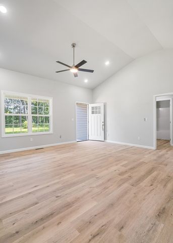 6210 CROSSVILLE HIGHWAY, Sparta, TN 38583
