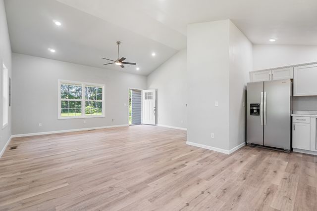 6210 CROSSVILLE HIGHWAY, Sparta, TN 38583