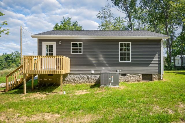 6210 CROSSVILLE HIGHWAY, Sparta, TN 38583
