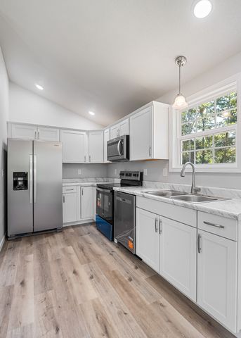 6210 CROSSVILLE HIGHWAY, Sparta, TN 38583