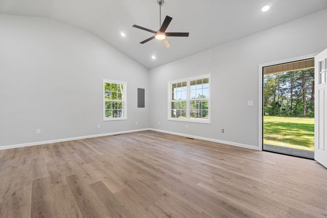6210 CROSSVILLE HIGHWAY, Sparta, TN 38583