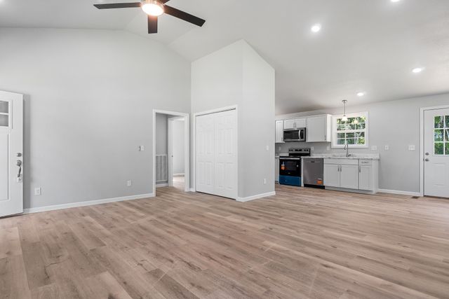 6210 CROSSVILLE HIGHWAY, Sparta, TN 38583
