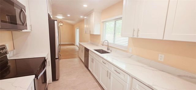 1954 DEERFIELD DRIVE, Lakeland, FL 33813