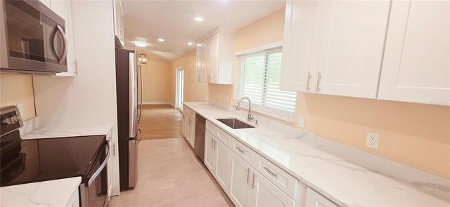 1954 DEERFIELD DRIVE, Lakeland, FL 33813