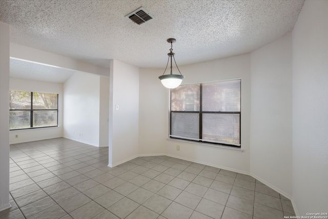 5111 Anacacho, San Antonio, TX 78217