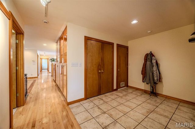 23643 Red Hawk Drive, Lebanon, MO 65536